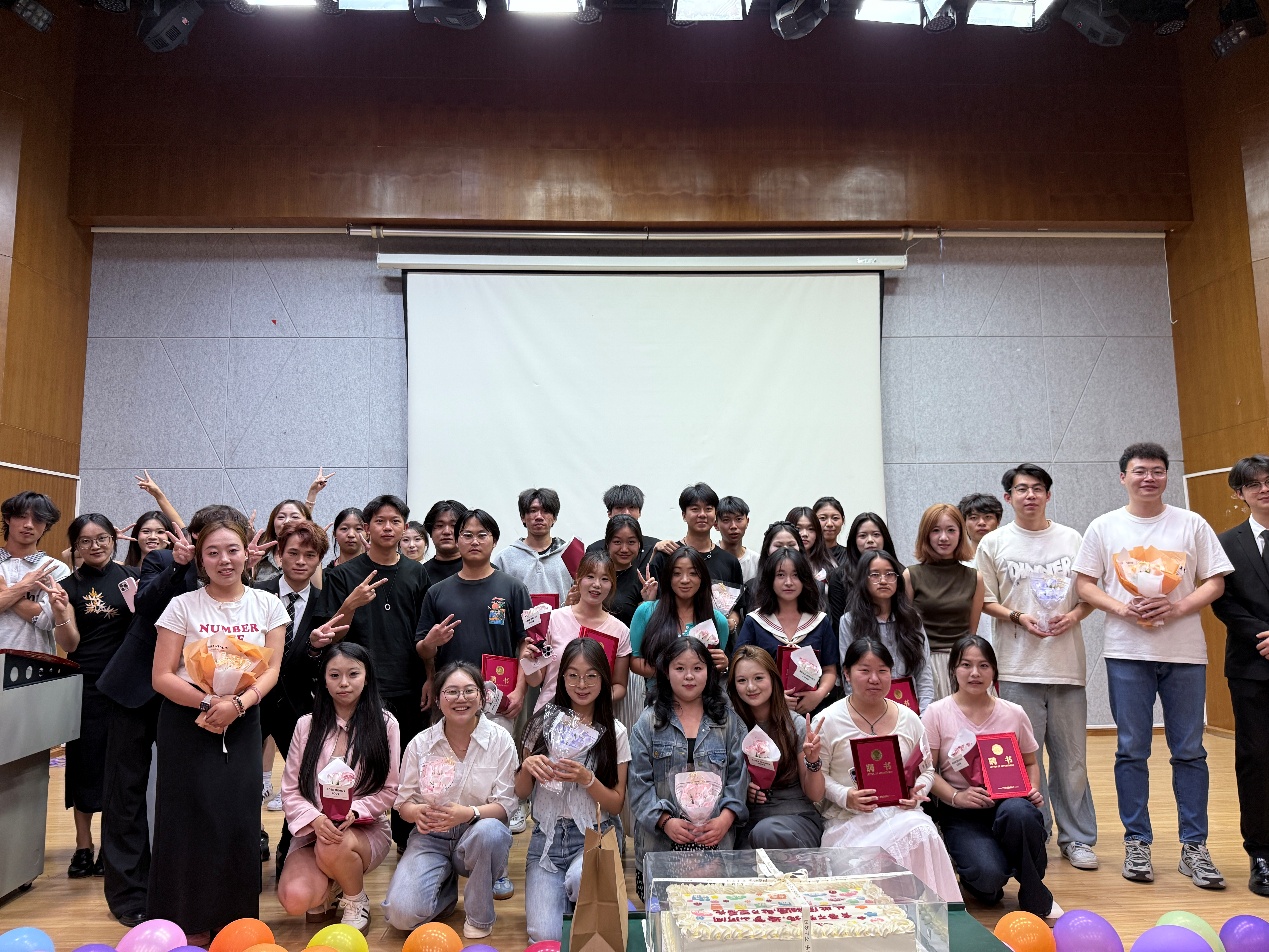 珠宝旅游学院学生干部交接暨欢送会圆满落幕